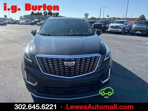 Used 2020 Cadillac XT5 Premium Luxury AWD/4WD image 2