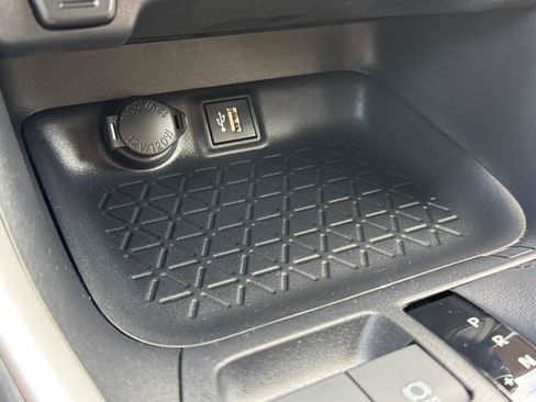 Certified 2025 Toyota RAV4 LE AWD/4WD image 17