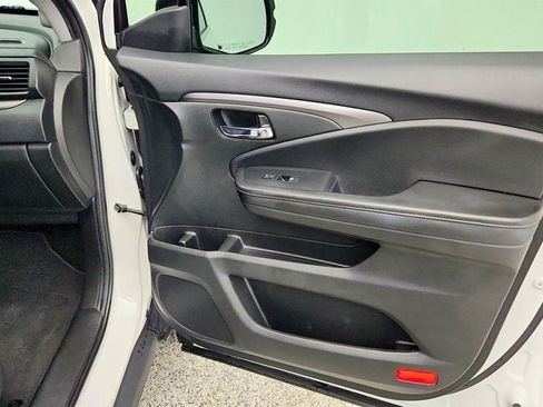 Used 2020 Honda Ridgeline RTL image 24