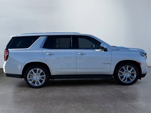 Used 2024 Chevrolet Tahoe High Country w/ Advanced Technology Package image 2