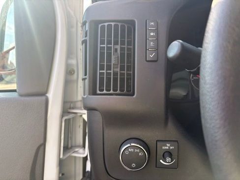 Used 2024 GMC Savana 2500 w/ Driver Convenience Package image 32