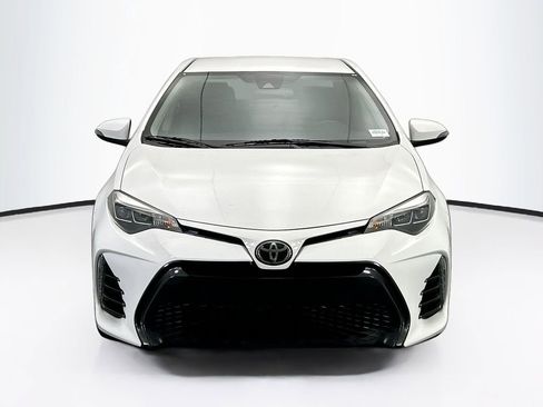 Used 2019 Toyota Corolla SE image 2