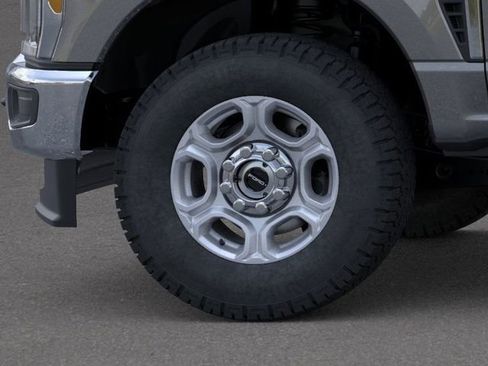 New 2026 Ford F250 XLT image 19