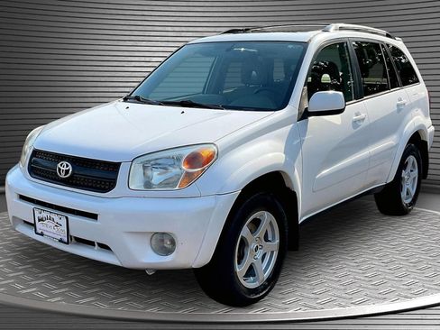 Used 2004 Toyota RAV4 4WD image 3