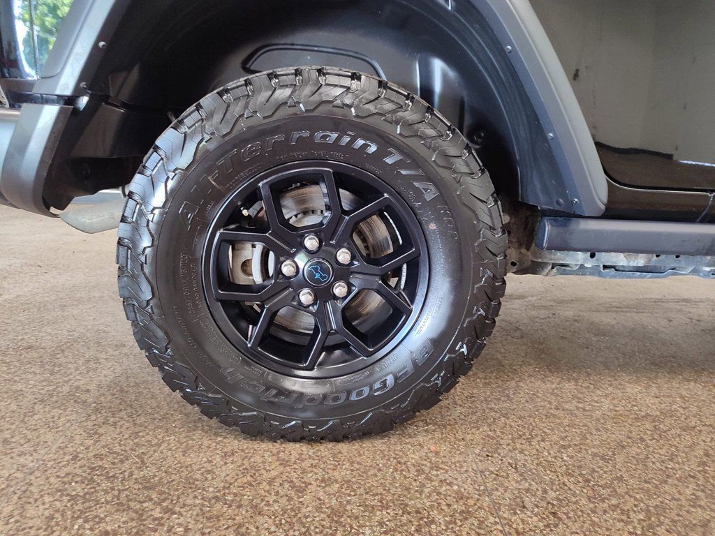 Used 2024 Jeep Wrangler Unlimited AWD/4WD image 23