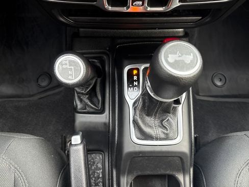 Used 2020 Jeep Wrangler Unlimited Sport image 20