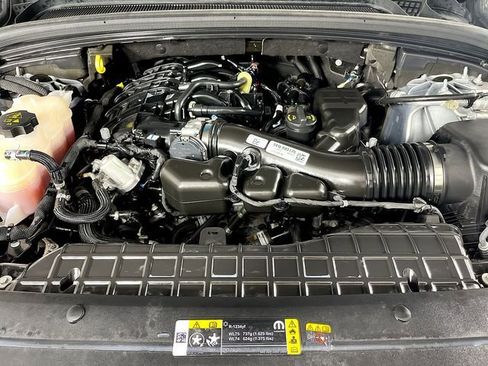 Used 2023 Jeep Grand Cherokee Limited w/ Luxury Tech Group II image 31