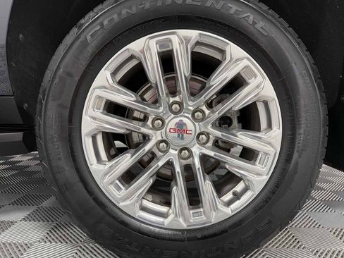 Used 2023 GMC Yukon XL SLT image 40