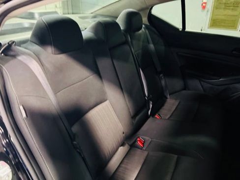 Used 2024 Nissan Altima 2.5 SV FWD image 28