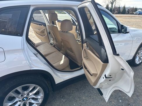 Used 2015 BMW X1 sDrive28i image 12