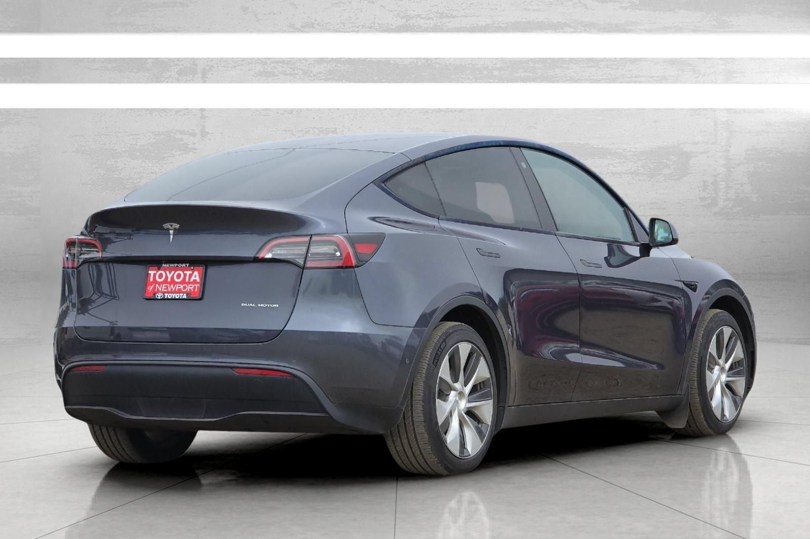 Used 2021 Tesla Model Y Long Range AWD/4WD image 4