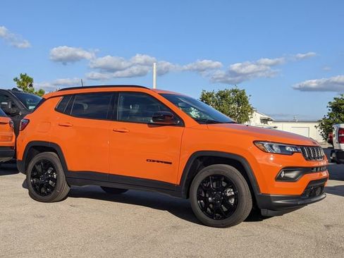 New 2026 Jeep Compass Latitude image 2