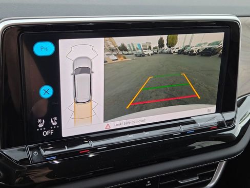 New 2026 Volkswagen Atlas SE image 14