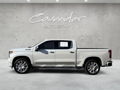 Used 2023 Chevrolet Silverado 1500 High Country w/ High Country Premium Package image 15