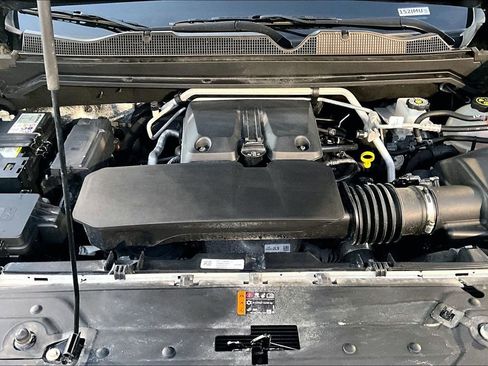 Used 2023 Chevrolet Colorado LT image 29