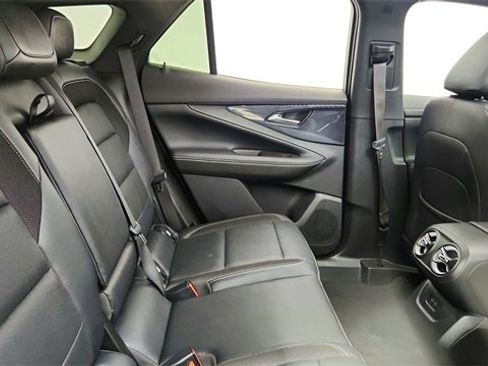 Used 2024 Chevrolet Blazer EV LT image 25