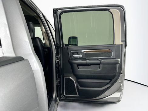 Used 2024 RAM 2500 Laramie image 30