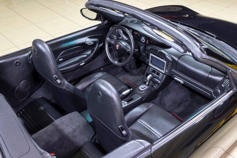 Used 2004 Porsche 911 Carrera RWD image 51