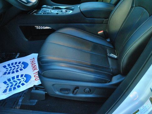 Used 2023 INFINITI QX60 Luxe image 17