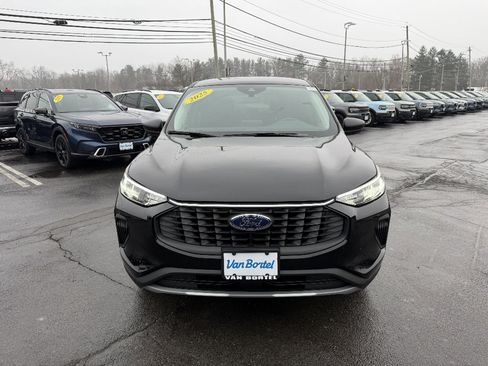 Used 2025 Ford Escape Active w/ Cold Weather Package AWD/4WD image 9