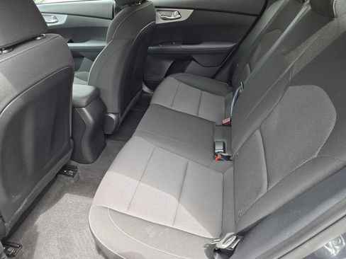 Used 2024 Kia Forte LXS w/ LXS Technology Package FWD image 11