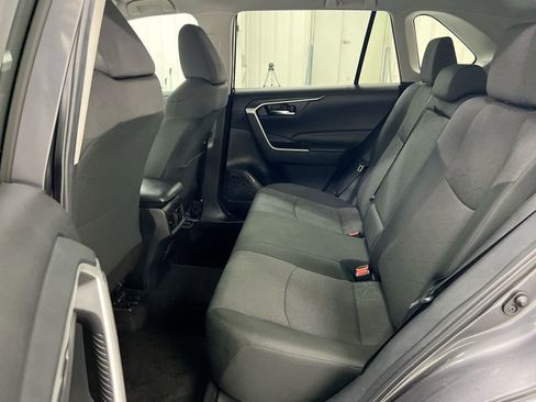 Used 2024 Toyota RAV4 XLE FWD image 23