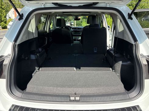 Used 2022 Volkswagen Tiguan SE FWD image 21