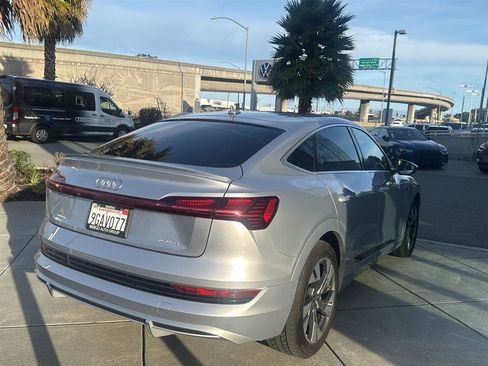 Used 2023 Audi e-tron Premium Plus w/ Premium Plus Package image 6