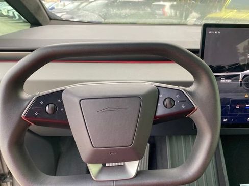 Used 2025 Tesla Cybertruck AWD Crew Cab image 7