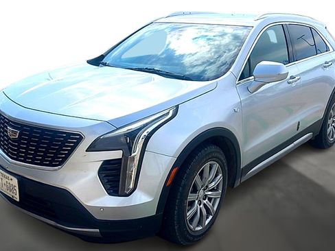 Used 2020 Cadillac XT4 Premium Luxury FWD image 1