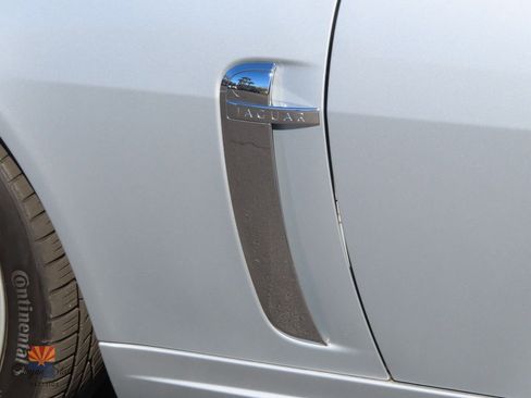 Used 2010 Jaguar XK Coupe image 28