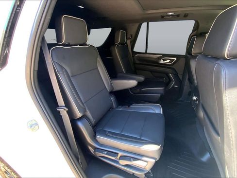 Used 2023 GMC Yukon SLT AWD/4WD image 20