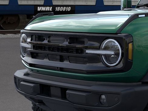 New 2025 Ford Bronco Outer Banks w/ Sasquatch Package image 44
