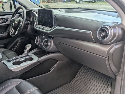 Used 2024 Chevrolet Blazer LT FWD image 31