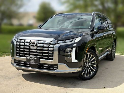 Used 2025 Hyundai Palisade Calligraphy AWD/4WD image 1