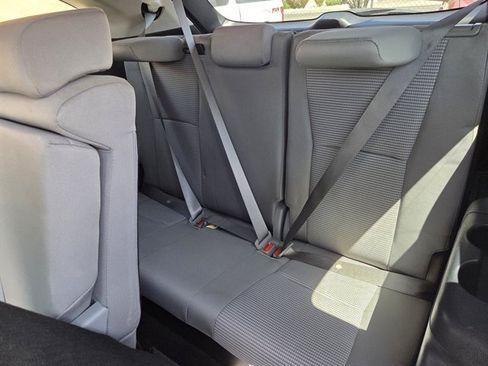 Used 2021 Toyota Highlander L AWD/4WD image 11