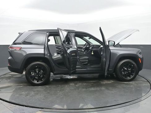 New 2026 Jeep Grand Cherokee Laredo image 57