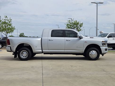 New 2026 RAM 3500 Laramie AWD/4WD image 7
