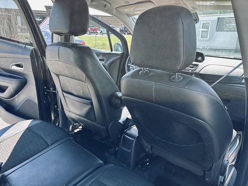 Used 2015 Buick Encore FWD image 30