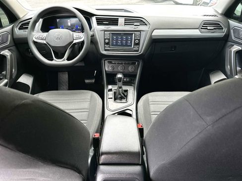 Used 2022 Volkswagen Tiguan S FWD image 25