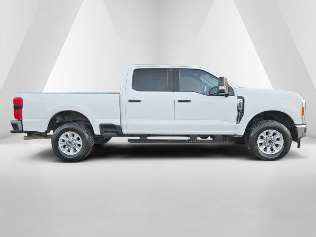 Used 2023 Ford F250 XLT w/ 360-Degree Camera Package AWD/4WD image 4