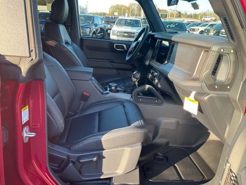 New 2025 Ford Bronco Big Bend w/ Black Diamond Package AWD/4WD image 10