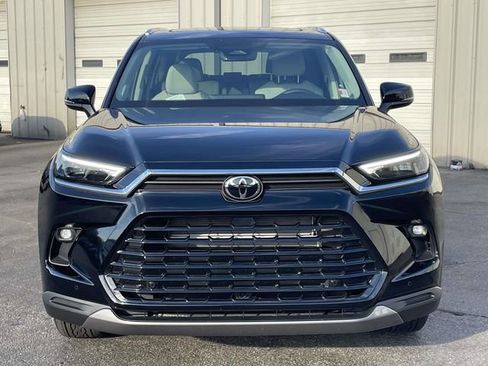 Used 2026 Toyota Grand Highlander AWD Hybrid image 2