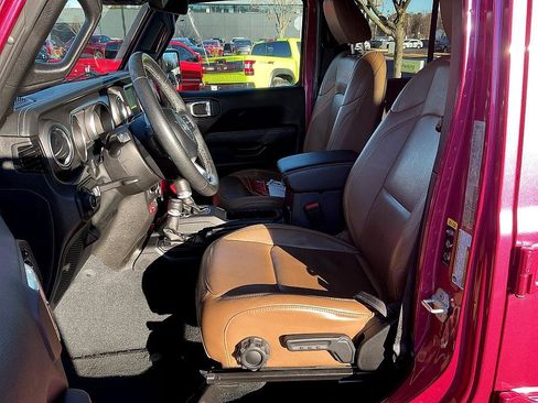 Used 2022 Jeep Wrangler Unlimited Rubicon w/ Xtreme Recon 35" Tire Package image 13