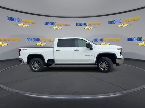 New 2026 Chevrolet Silverado 2500 LTZ w/ LTZ Plus Package AWD/4WD image 12