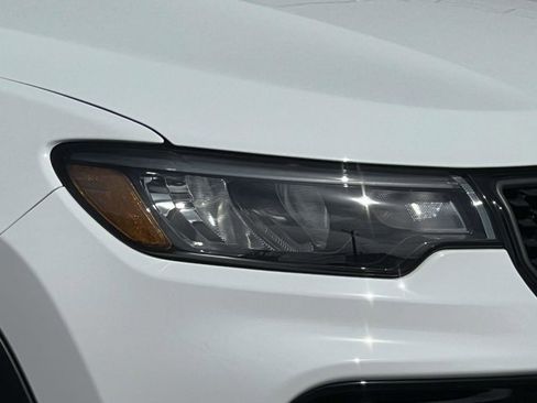 Used 2026 Jeep Compass Limited AWD/4WD image 7