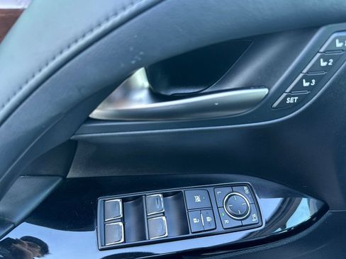 Used 2017 Lexus LX 570 4WD image 11