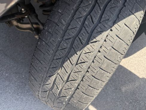 Used 2017 RAM 1500 Express AWD/4WD image 23