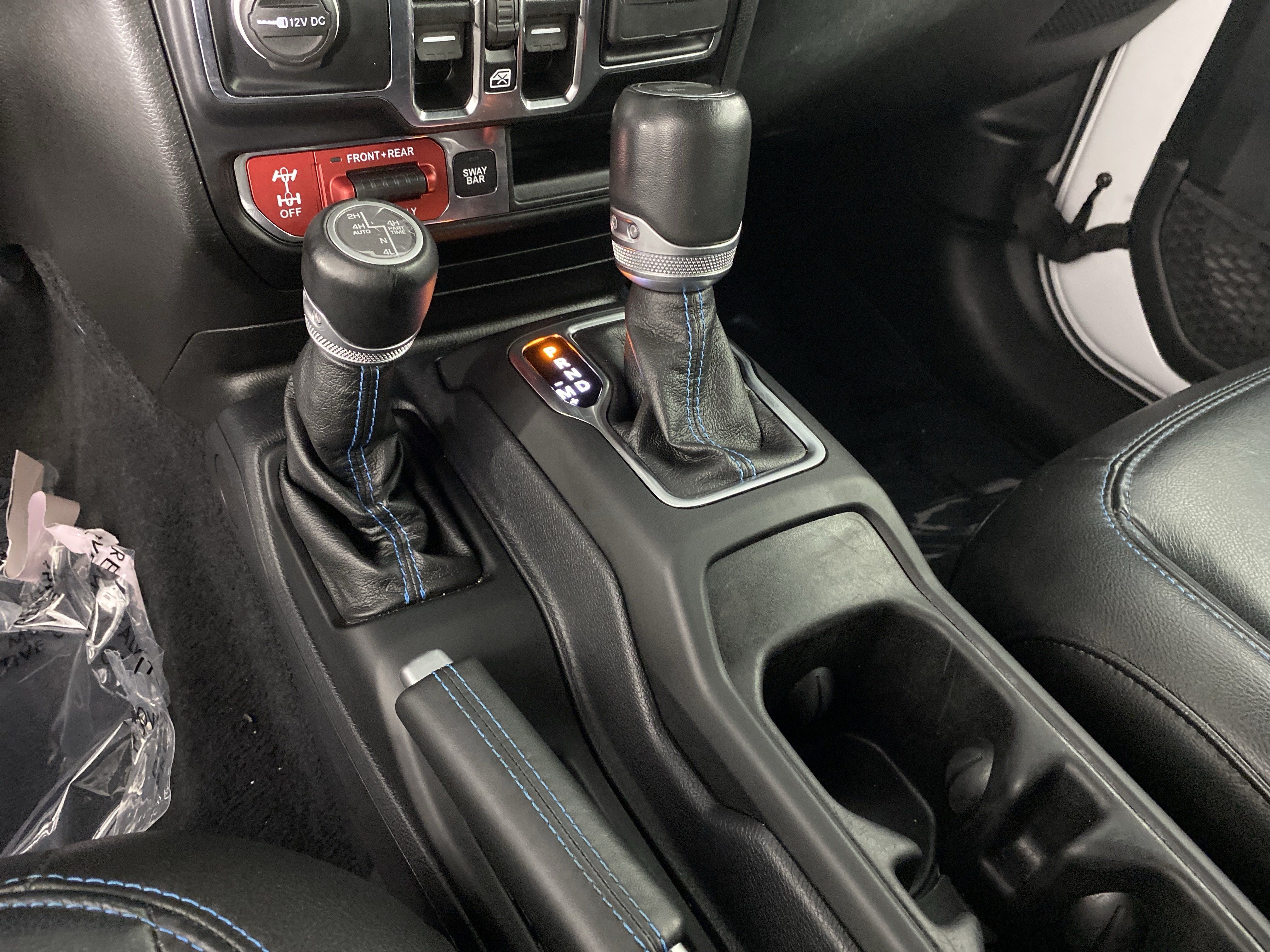 Used 2021 Jeep Wrangler Unlimited Rubicon 4xe w/ Steel Bumper Group AWD/4WD image 31