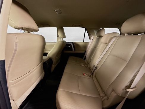 Used 2014 Toyota 4Runner SR5 RWD image 28